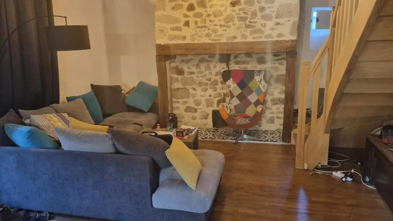 Petit Nid Apartment Laroquebrou